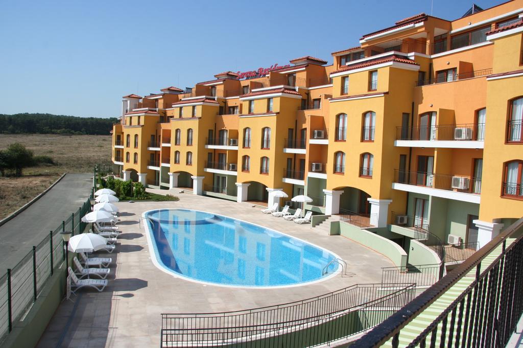 סוזופול Serena Residence Aparthotel מראה חיצוני תמונה