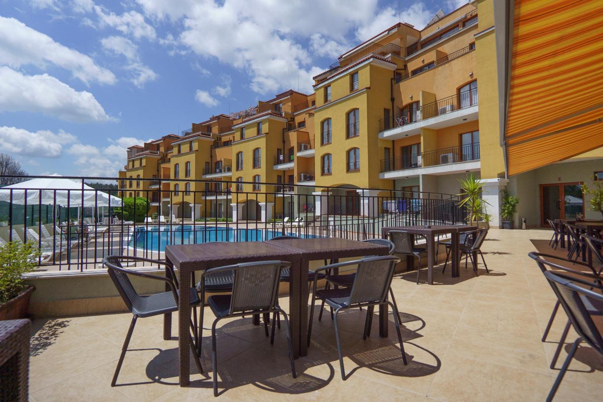 סוזופול Serena Residence Aparthotel מראה חיצוני תמונה