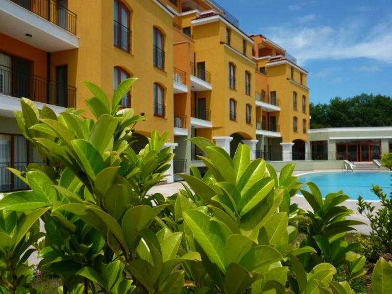 סוזופול Serena Residence Aparthotel מראה חיצוני תמונה