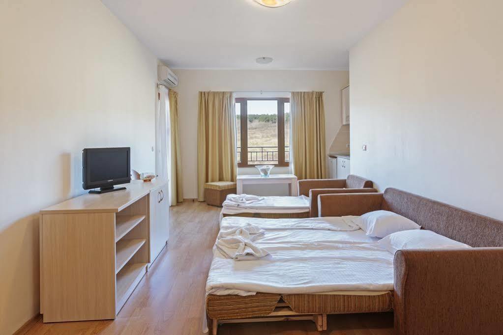 סוזופול Serena Residence Aparthotel מראה חיצוני תמונה